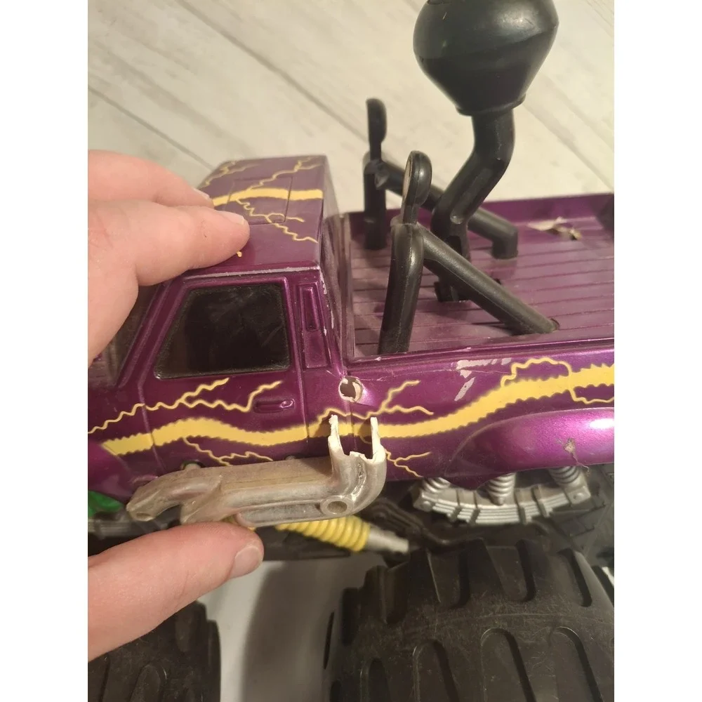 ROAD RIPPERS TOY STATE HUGE MONSTER TRUCK MOTORIZED AS IS UNTESTED READ Vintage